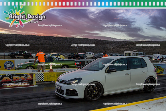 Fast Friday @ Calder Park Drag Racing  FRIDAY 10 March 2017  (81088)   UXO369  1531