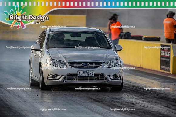 Fast Friday @ Calder Park Drag Racing  FRIDAY 10 March 2017    (80522)  XLW899  122