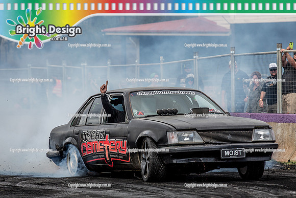 Motorfest @ Lardner Park SUN 12 March 2017 (21068)  MOIST BURNOUT