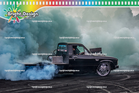 Motorfest @ Lardner Park SAT 11 March 2017 (20672)  LUXURY BURNOUT