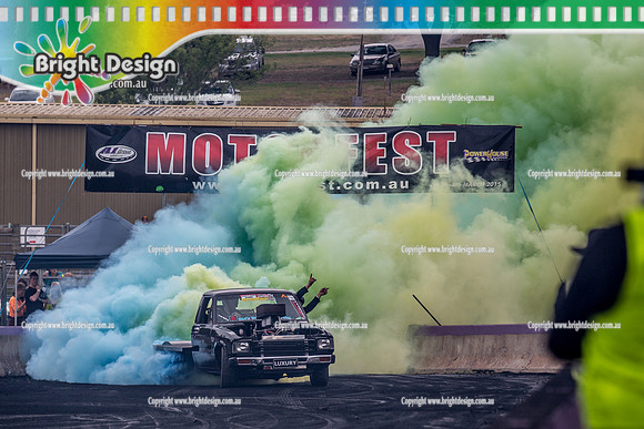 Motorfest @ Lardner Park SAT 11 March 2017 (20648)  LUXURY BURNOUT