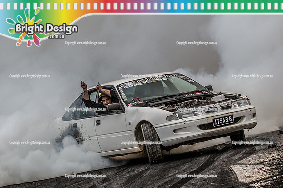 Motorfest @ Lardner Park SAT 11 March 2017 (20332)-2  ITSA38 BURNOUT