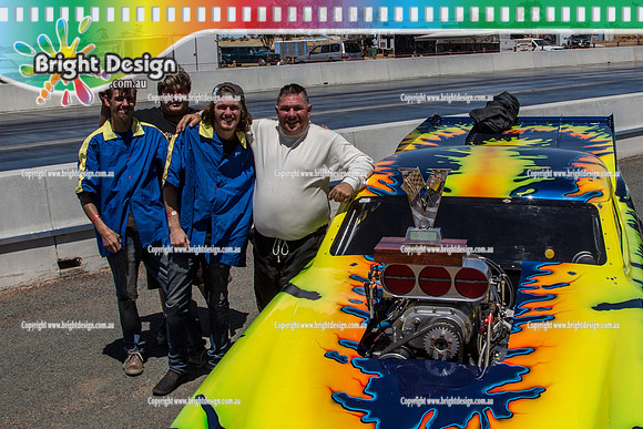 Race for Pride Drag Racing @ Swan Hill Sun 27 Nov 2016 (4295)  CREW 3623 MIKE TRAHAR WILD BUNCH