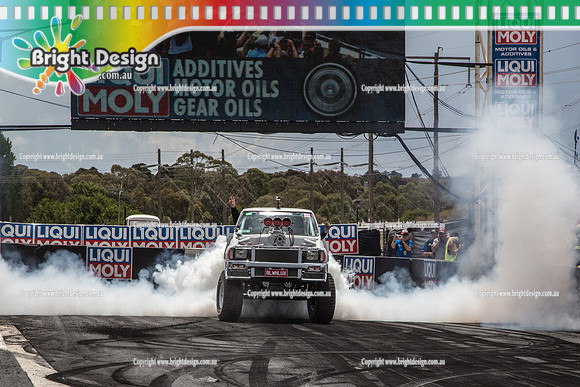 Summernats 28 Sunday 4 Jan 2015  BD  (7969)  BLWNLUX BURNOUT
