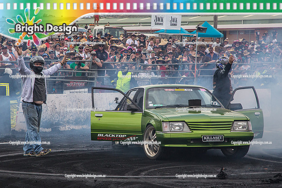 Summernats 28 Sunday 4 Jan 2015  BD  (7922)  KILLASET BURNOUT