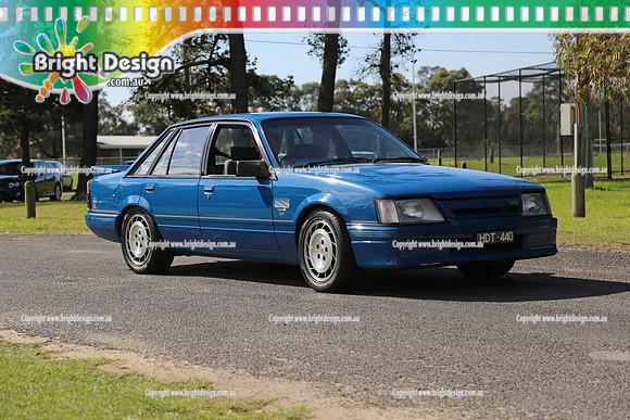 All Holden Day @  Dandeonong 7 April 2013  Bright Design (1370)  HDT440