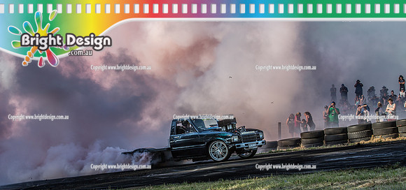 Casterton Street Drags & Burnouts  18 Nov 2017  (2903)-2    LUXURY