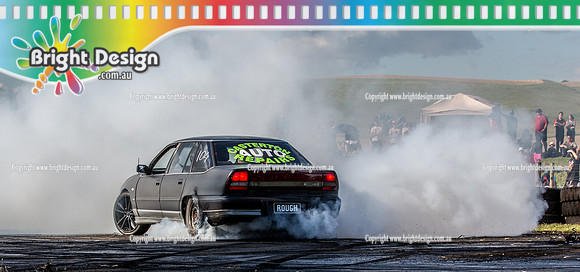 Casterton Street Drags & Burnouts  18 Nov 2017  (2819)  ROUGH BURNOUT