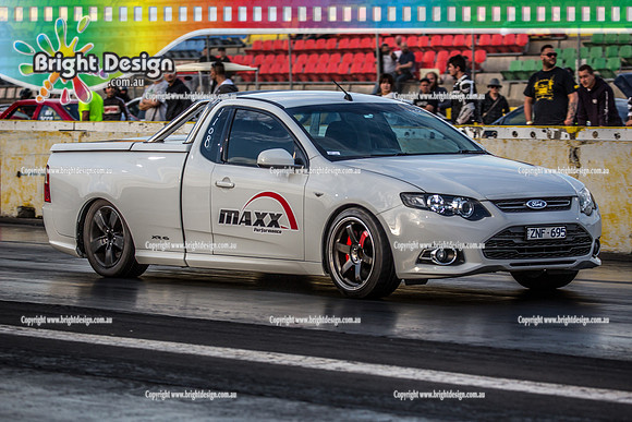 Fast Friday @ Calder Park Drag Racing Friday 10 November 2017   (89959)  1108 ZNF695