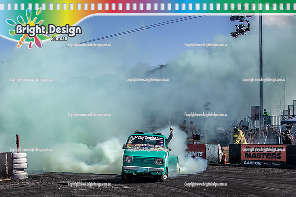 Summernats 34 Sunday 9 Jan 2022  BDMP2411  TINYTOWING BURNOUT