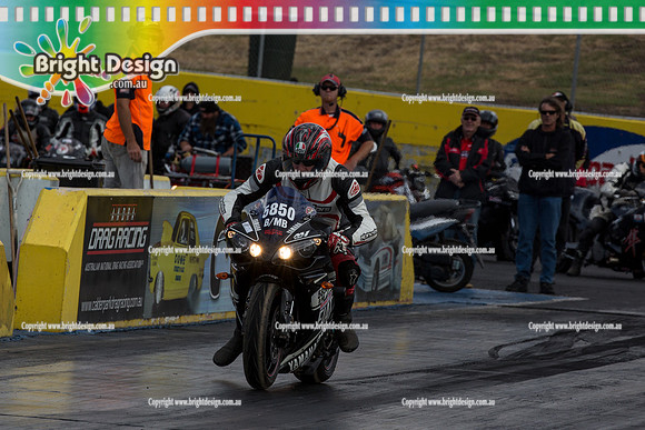 ROWE Memorial Super Stock Classic @ Calder Park Raceway  27 Dec 2015 (40117)  BMB 5850 BIKE