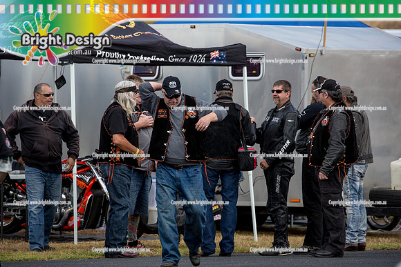 ROWE Memorial Super Stock Classic @ Calder Park Raceway  27 Dec 2015 (40357)  BIKE CREWS