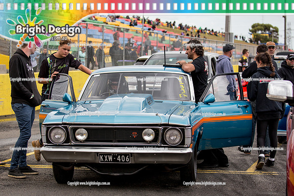 ROWE Memorial Super Stock Classic @ Calder Park Raceway  27 Dec 2015 (40655)  STEVE BEZZINA 4233 KXW406