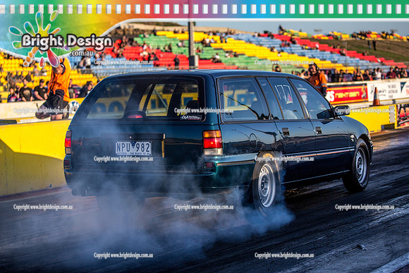 Fast Friday @ Calder Park Drag Racing Friday 15 December 2017   (94035)  NPU982