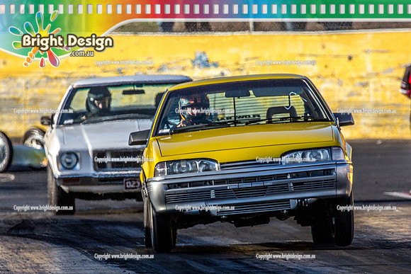 Fast Friday @ Calder Park Drag Racing Friday 15 December 2017   (93894)  219 YELLOW VL