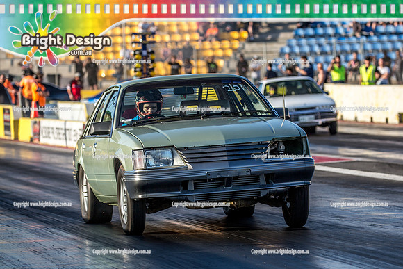 Fast Friday @ Calder Park Drag Racing Friday 15 December 2017   (93855)   201 VK