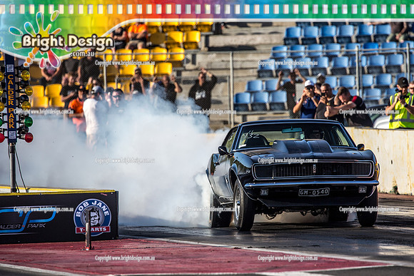Fast Friday @ Calder Park Drag Racing Friday 15 December 2017   (93806)   GM0540