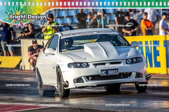 Fast Friday @ Calder Park Drag Racing Friday 15 December 2017   (93799)   2042 MCBROS