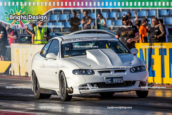 Fast Friday @ Calder Park Drag Racing Friday 15 December 2017   (93791)   2042 MCBROS