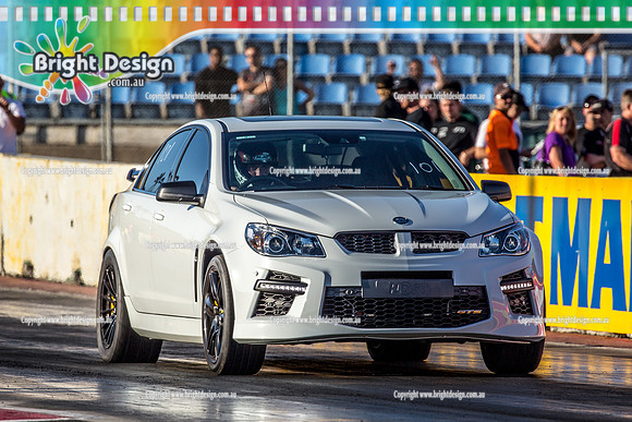 Fast Friday @ Calder Park Drag Racing Friday 15 December 2017   (93759)   101 WHITE HSV