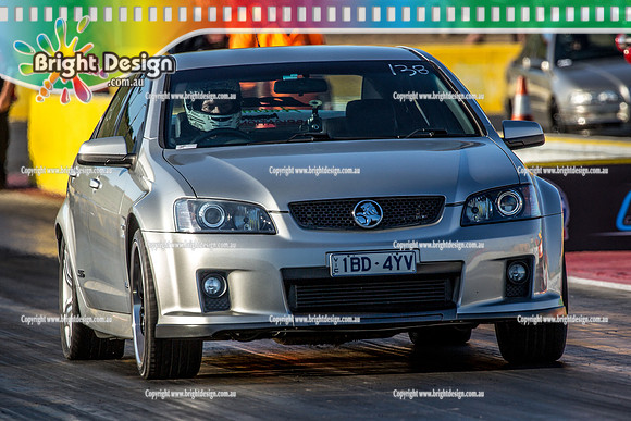 Fast Friday @ Calder Park Drag Racing Friday 15 December 2017   (93701)  1BD4YV