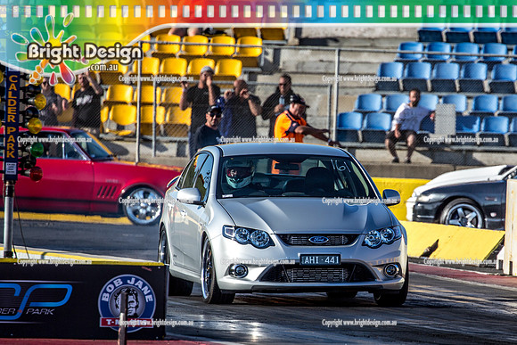 Fast Friday @ Calder Park Drag Racing Friday 15 December 2017   (93627)  AHI441