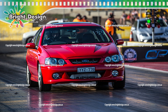 Fast Friday @ Calder Park Drag Racing Friday 15 December 2017   (93620)  YYZ778