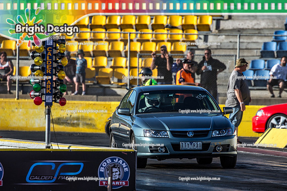 Fast Friday @ Calder Park Drag Racing Friday 15 December 2017   (93616)  TTY931