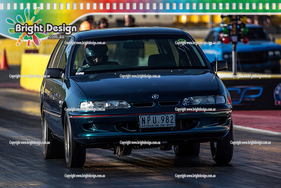 Fast Friday @ Calder Park Drag Racing Friday 15 December 2017   (93600)  NPU982