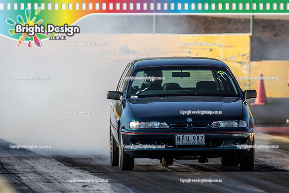 Fast Friday @ Calder Park Drag Racing Friday 15 December 2017   (93592)  NPU982