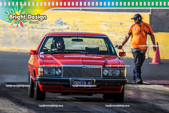 Fast Friday @ Calder Park Drag Racing Friday 15 December 2017   (93574)  02019M