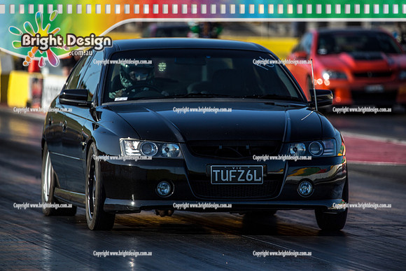 Fast Friday @ Calder Park Drag Racing Friday 15 December 2017   (93542)  TUFZ6L
