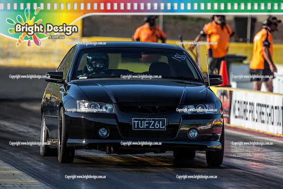 Fast Friday @ Calder Park Drag Racing Friday 15 December 2017   (93540)  TUFZ6L