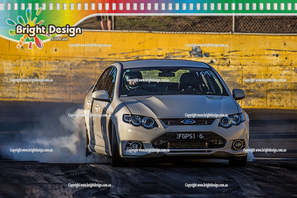 Fast Friday @ Calder Park Drag Racing Friday 19 January 2018  (100180)  FGPSI6