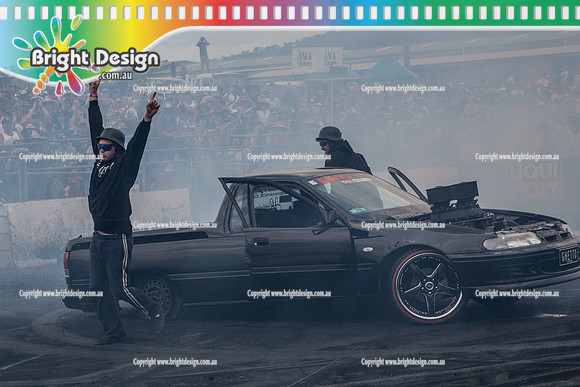 Summernats 28 Sunday 4 Jan 2015  BD  (7772)  GHETTO BURNOUT