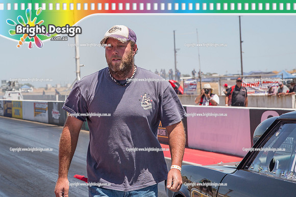 Summer Nationals @ Adelaide AIR SAT Dec 3 2016 (6293)  1330  RUSSELL COWIE CREW
