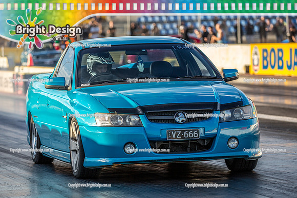 Fast Friday @ Calder Park Drag Racing Friday 3 March 2018  (101697)    VZ666