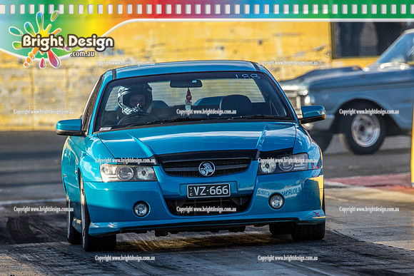 Fast Friday @ Calder Park Drag Racing Friday 3 March 2018  (101691)   VZ666