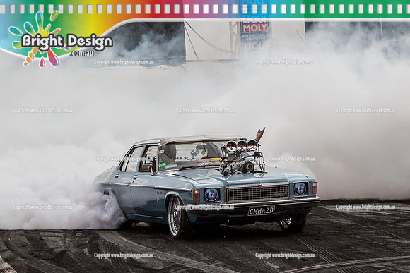 Summernats 28 Sunday 4 Jan 2015  BD  (8137)  GMHAZD BURNOUT