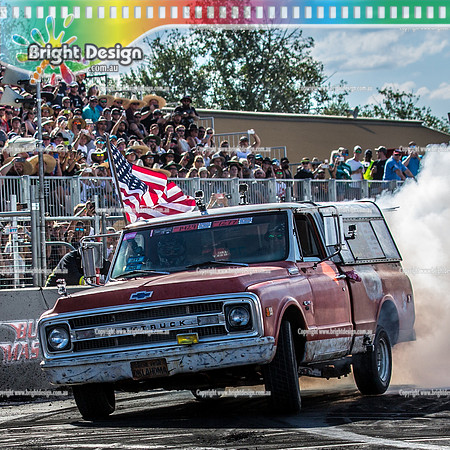 AA Summernats 31 Thursday 4 Jan 2018   BDMP7532  FARMTRUCK AZN STREET OUTLAWS BURNOUT