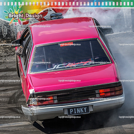 AA Summernats 31 Saturday 6 Jan 2018   BDMP1562  PINKY BURNOUT