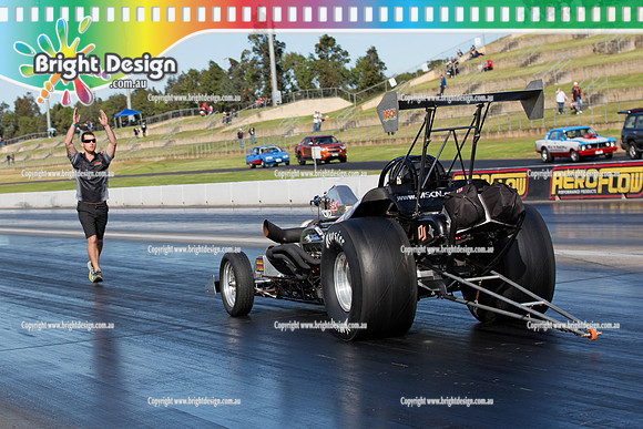 X-Champs @ Sydney Dragway SUN 4 May 2014  (6051)  AAMA 316 ANDREW MUSGRAVE  CROWD