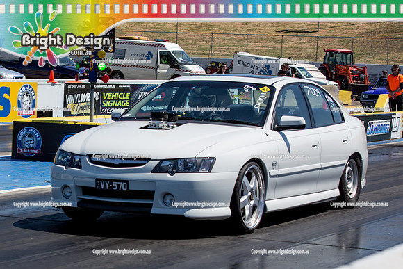 Melbourne Jamboree #1 @ Calder Park Raceway Drag Racing SAT 24 Oct 2015 (33993)  VY570  7009