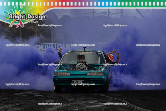 Summernats 28 Sunday 4 Jan 2015  BD  (8348)  4SMOKE BURNOUT