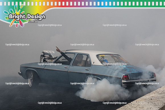 Summernats 28 Sunday 4 Jan 2015  BD  (8142)  GMHAZD BURNOUT