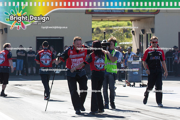X-Champs @ Sydney Dragway SUN 4 May 2014  (6431)  TD 1221 TEAM BRAY RACING VICTOR BRAY  TOP DOOR SLAMMER  CROWD