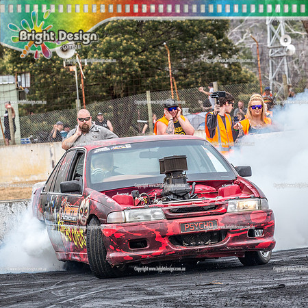 Street Machine Supernats 24 @ Stawell Motor Sports Club 8 Dec 2018  (1016)-2  PSYCHO CIRCUS BURNOUT