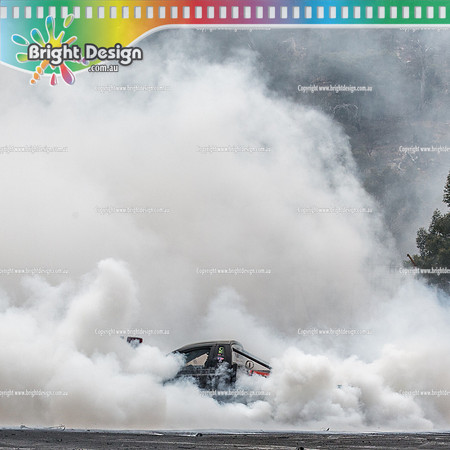 Street Machine Supernats 24 @ Stawell Motor Sports Club 8 Dec 2018  (1245)-2  ONGROG BURNOUT