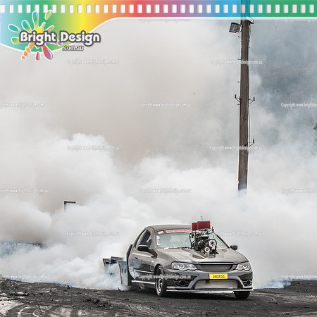 Street Machine Supernats 24 @ Stawell Motor Sports Club 8 Dec 2018  (1251)-2  ONGROG BURNOUT