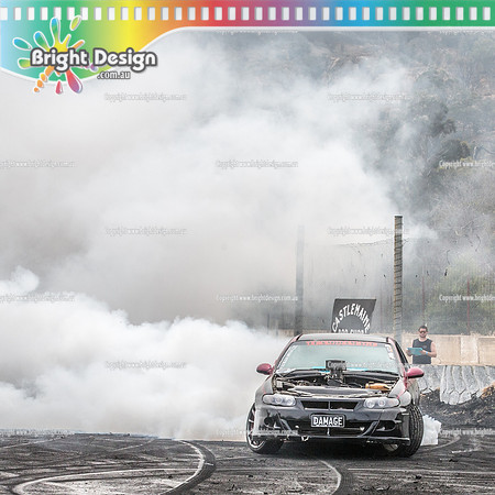 Street Machine Supernats 24 @ Stawell Motor Sports Club 8 Dec 2018  (1272)-2  DAMAGE BURNOUT
